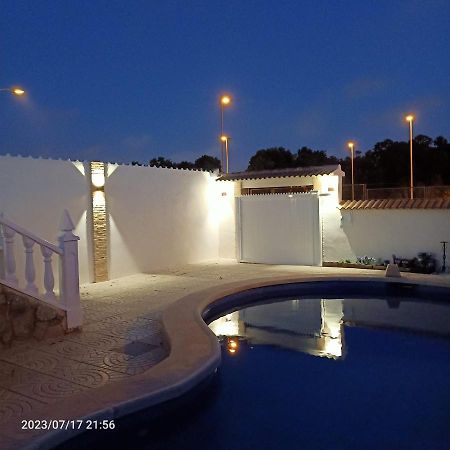 Acogedora Casa Con Piscina Villa Torrevieja Eksteriør billede