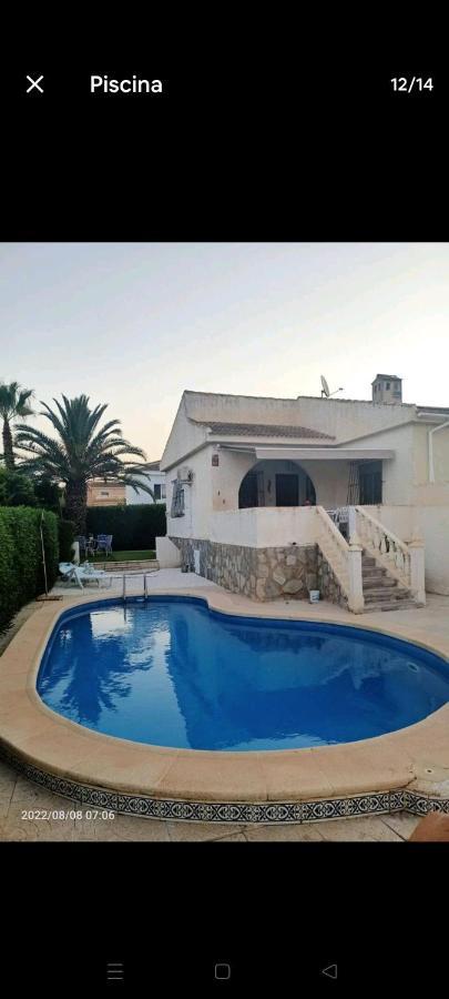 Acogedora Casa Con Piscina Villa Torrevieja Eksteriør billede